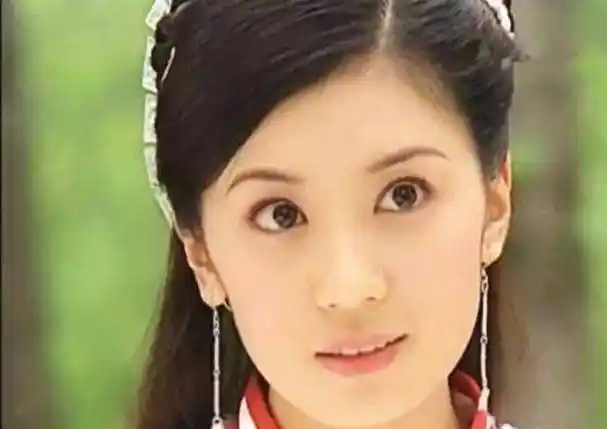 告别"冻龄女神"称号,颜值垮到认不出_赵敏_作品_倚天屠龙记