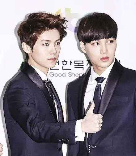 云雀0114:#exo开鹿# #开鹿# 真是配到没朋友.