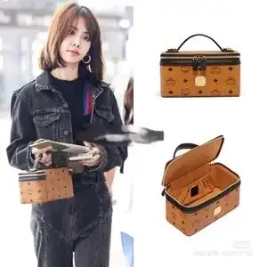 蔡依林同款mcm化妆包,超级能装的潮品包包,经典色黑色双色可