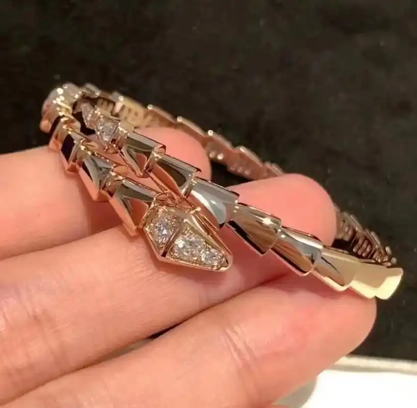 宝格丽新款头尾钻手镯.是心动呀91 2022年宝格丽新款头尾 - 抖音