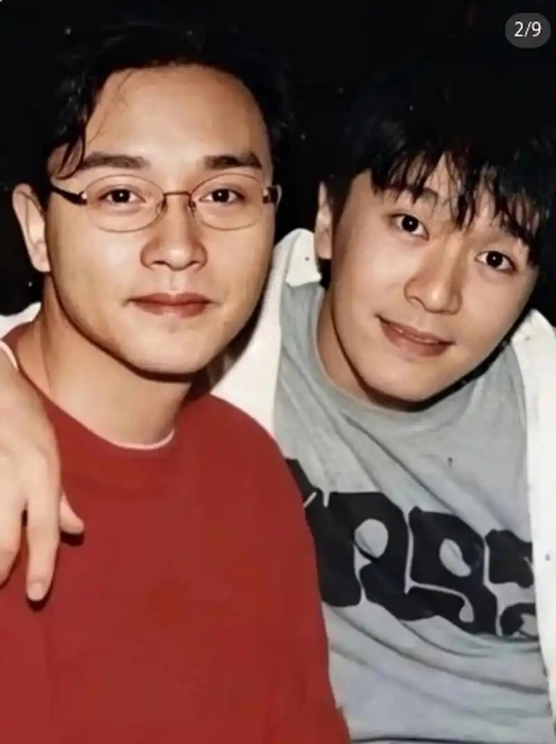 张国荣和周星驰,那个帅?