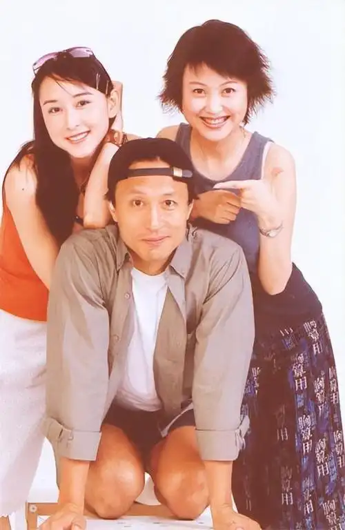 回顾王洛勇与丁宁一见钟情婚后独闯美国16年感恩妻子照顾家庭