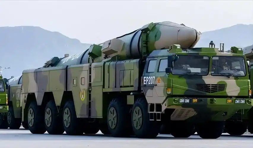 秘密武器东风-27,虽然多数国人并不知道,却是美军核弹的克星