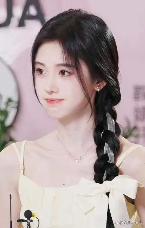 赵露思,鞠婧祎,周洁琼:下沉市场的"一妆出圈",为何是她们?