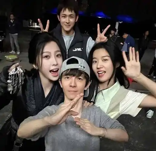 于正,祝绪丹风评逆转,女方新剧"掉了",男方火热拍片心情好