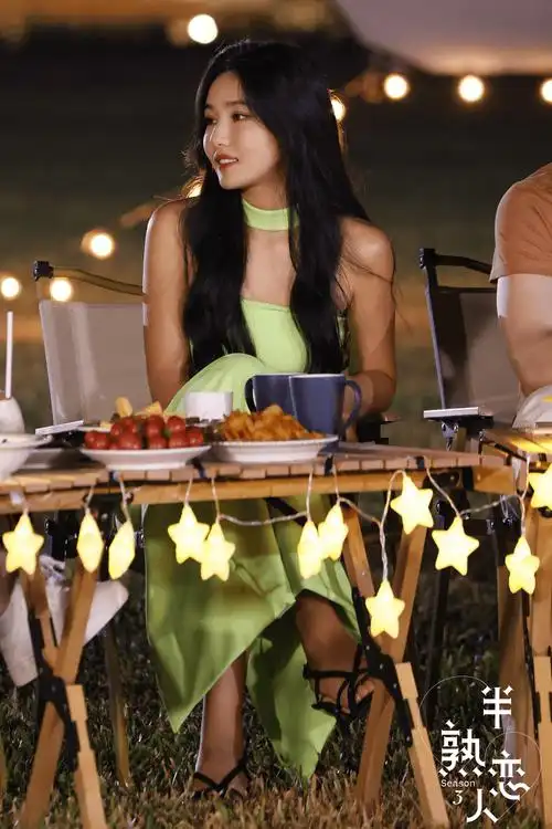 私荐||大热恋综《半熟恋人》的素人们真的挺敢穿的……_品牌_参考价格