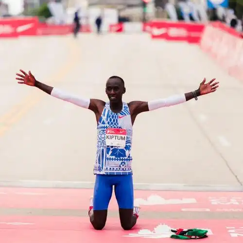 基普图姆打破马拉松世界纪录##精英跑者##芝加哥马拉松