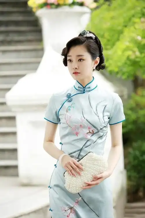 宋轶:清纯甜美的国民女神,身材火辣的舞台女王