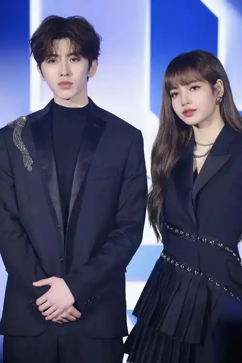 蔡徐坤 lisa 青春有你2 自从看了这部综艺我get了蔡徐坤的颜,哈哈哈哈