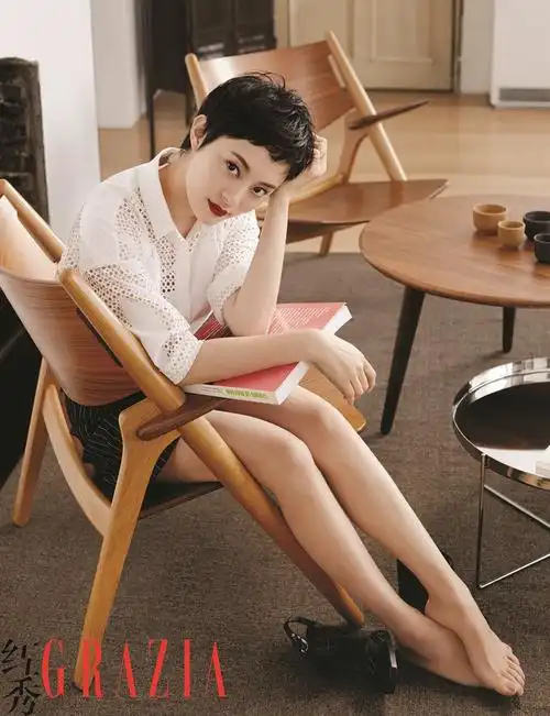 孙俪漫步伦敦街头行走的中国俪人