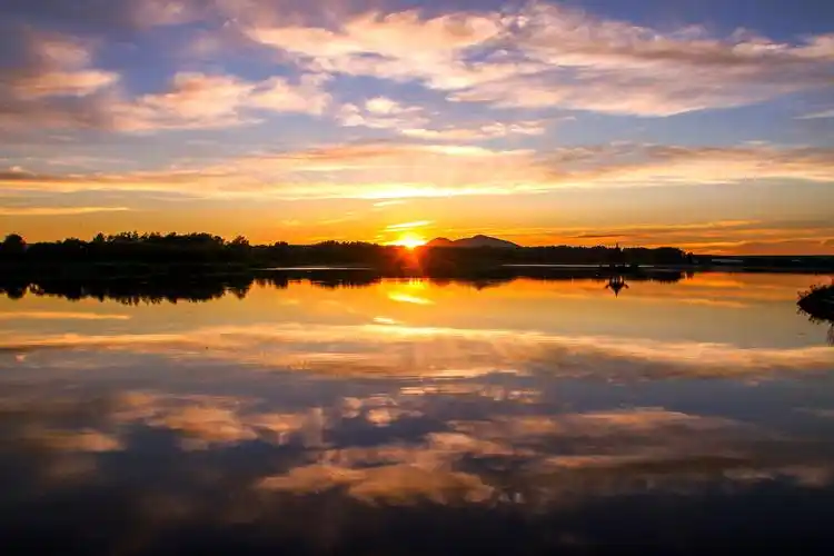 彩霞满乾坤——建国七十周年摄影展留念