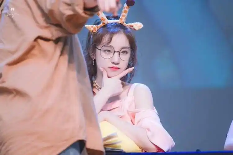 宋雨琦 - 堆糖,美图壁纸兴趣社区