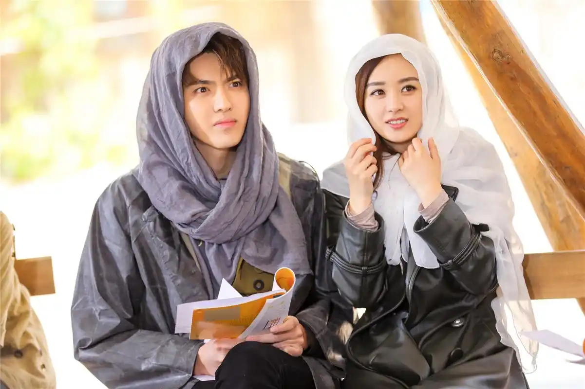 吴亦凡赵丽颖高颜值姐弟