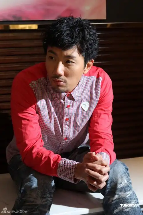 组图:刘浩龙5月底举行小型个唱 谨记梅艳芳教诲_高清图集_新浪网