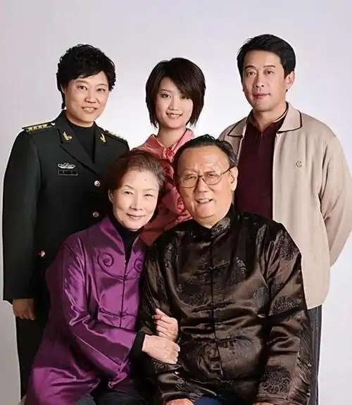 国家一级演员吕中:儿子是名导,儿媳是影后,一家人皆是人中龙凤