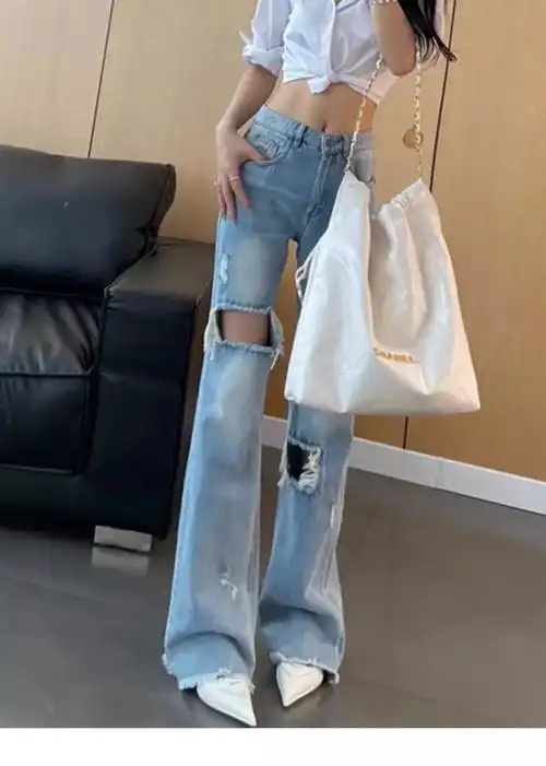 夏季高腰破洞微喇叭牛仔裤女2024年新款高街水洗做旧膝盖马蹄裤子