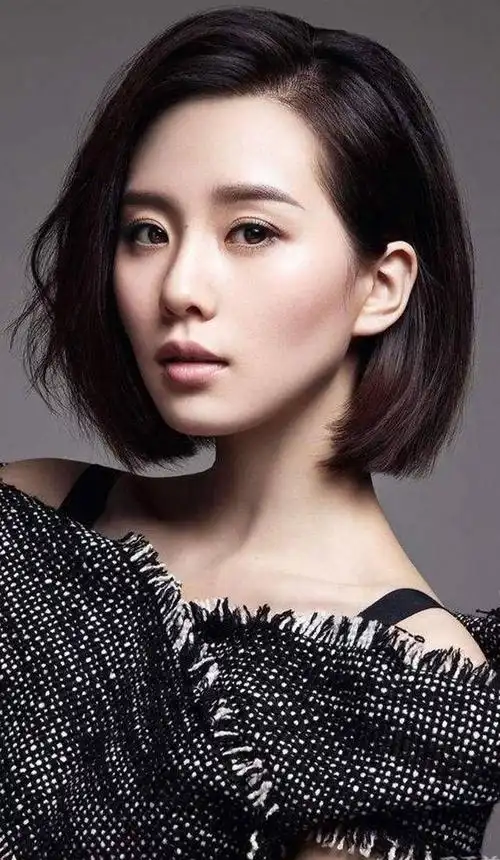 【图】9位女明星潮流时尚短头发,有的人秀白天鹅肩颈线_明星发型_发藏