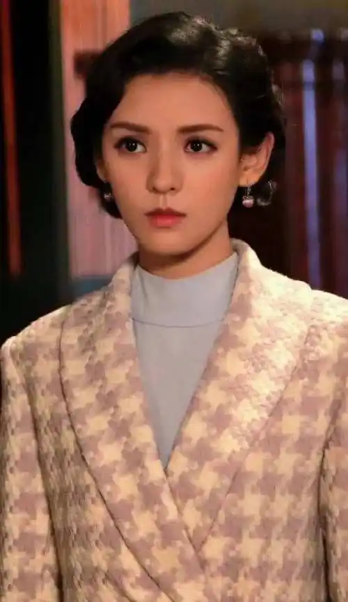 甩"王思聪前女友"标签,成"新一姐"张予曦:人生逆袭靠自己_成毅_合作