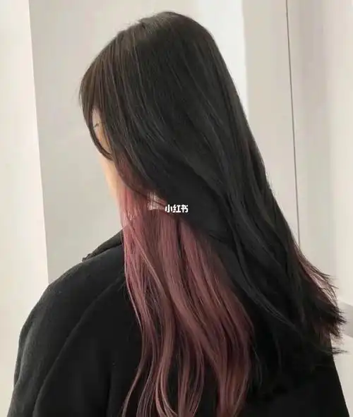 底色黑茶色发色ins风染发女团发色春夏发色推荐显白发色染粉色挂耳染