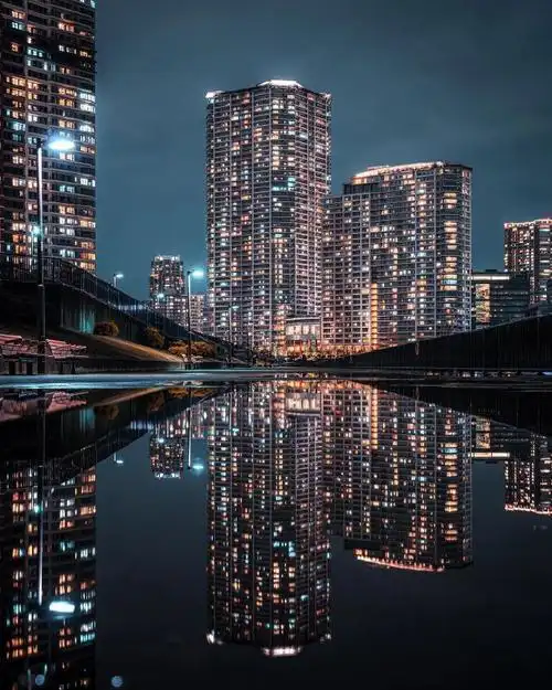 倒影中的城市夜景##微博手机影像年##风光