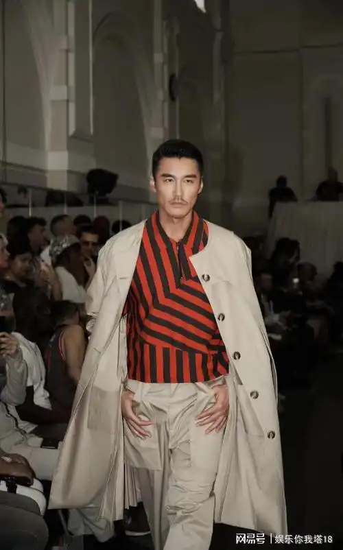 首位国际时装周全球大使!胡兵首秀状态绝了|男模|走秀|t台|模特|米兰