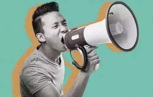 老板不妨一看,看看自己是不是已经中招: 1,喊口号目的是为了让别人听