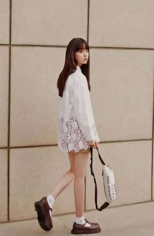 11:15:06欧阳娜娜明星全身素材姜姜是jm那个姜姜同采自www