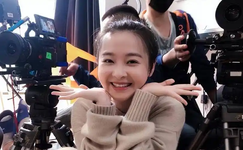 杨丽晓_隐秘_角落