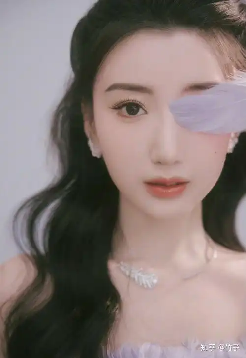 毛晓彤有哪些浪漫唯美的公主范造型? - 知乎