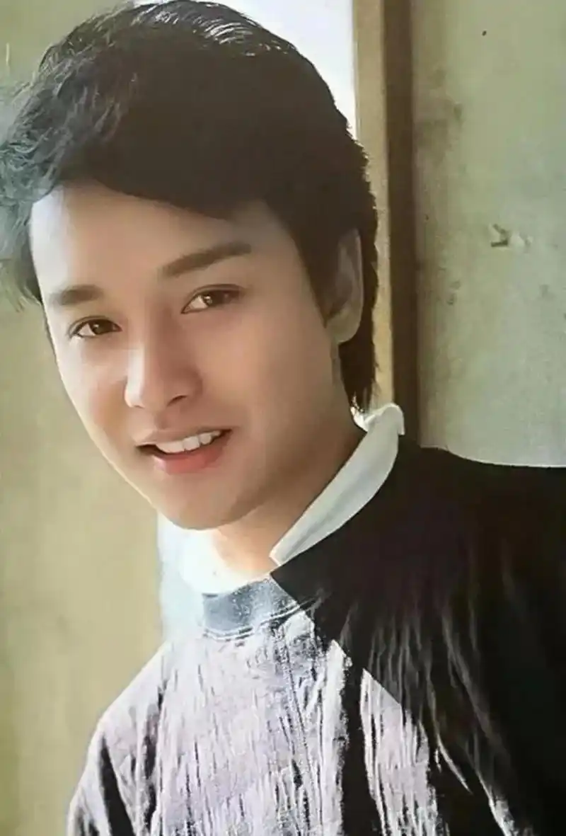 1991年,香港,颜值巅峰期的张国荣 676767!