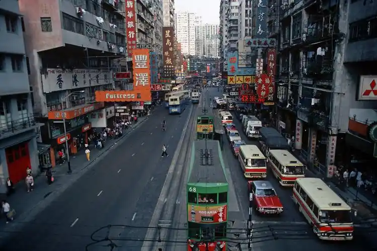 老照片 1985年的香港街头 车水马龙热闹得很|亚洲|邓丽君|铜锣湾_手机