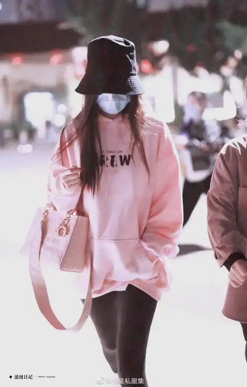 欧阳娜娜杨颖baby同款连帽卫衣女加绒加厚粉色套头宽松上衣女ins