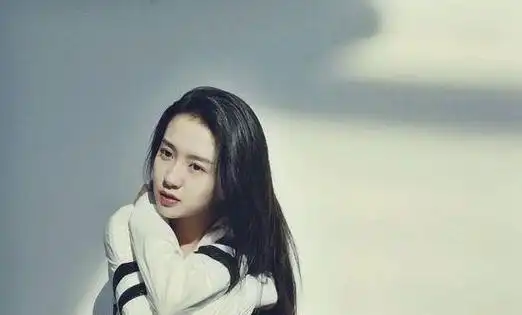 关于许龄月男朋友的身份尚不清