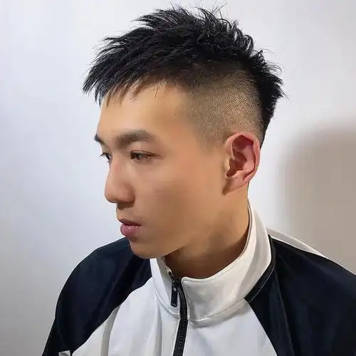 男生两边铲发型真的太帅了今年试试这几款简单潮流更有范