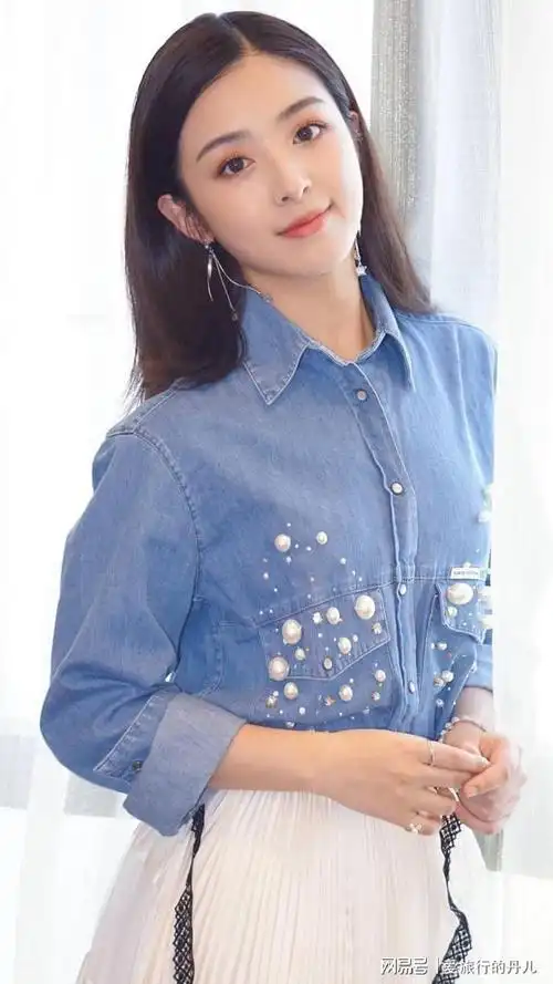 一直不火的张含韵衣品却越来越好可甜可咸惹人爱真是太美了