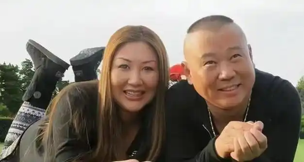 郭德纲老婆48岁生日出动半个相声界看祝贺文就知道谁是一哥