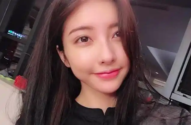 王思聪历任女友 王思聪的历届女友-起航号