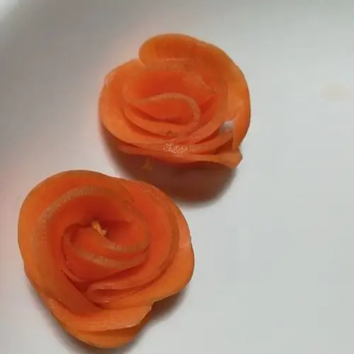 金猪小宝做的胡萝卜花