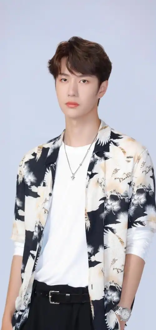 uniq-王一博 67676773… - 高清图片,堆糖,美图壁纸兴趣社区