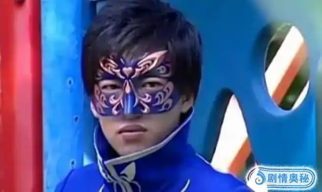 巴拉拉小魔仙:有谁知道游乐的父亲是谁?原来魔仙女王早就说了!