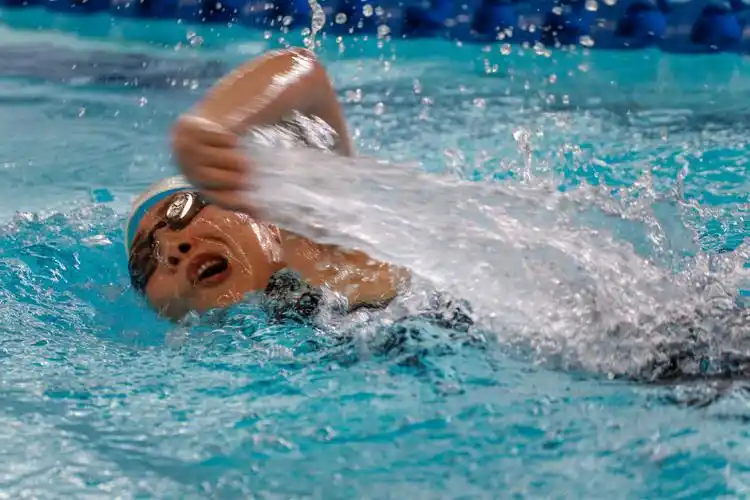 荆门市第一届职工游泳比赛