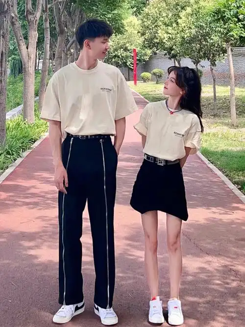 15377183情侣简简单单的太好看啦