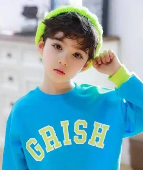 天生神颜是啥样的?这位韩加混血小正太告诉你,什么叫美到窒息