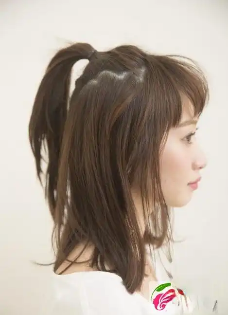 【图】简单又好看 流行半丸子头扎法图解教程_时尚发型_发藏网