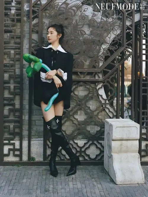 张艺凡九号摩登杂志张艺凡的颜和腿着实让人羡慕了