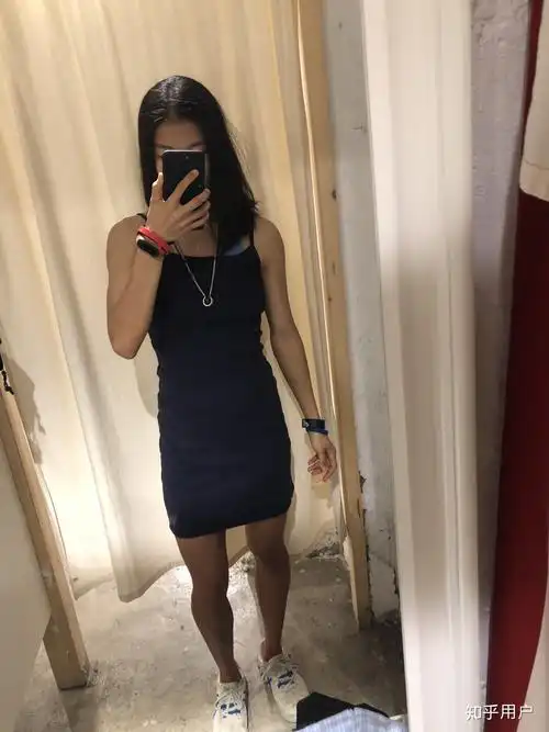 女孩子身高166cm体重110斤算不算胖