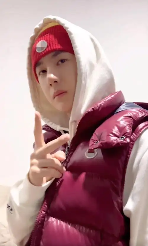 王一博比耶转场视频