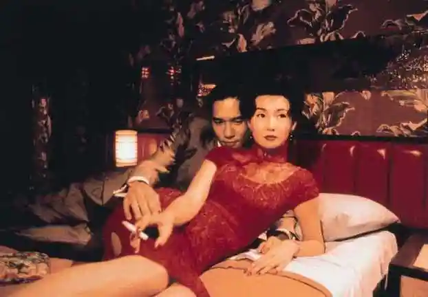 2000年电影《花样年华》里的梁朝伟 / 张曼玉