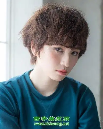 女生37分超短发发型图片 干练又有小女人味(2)_短发发型_西子美发网