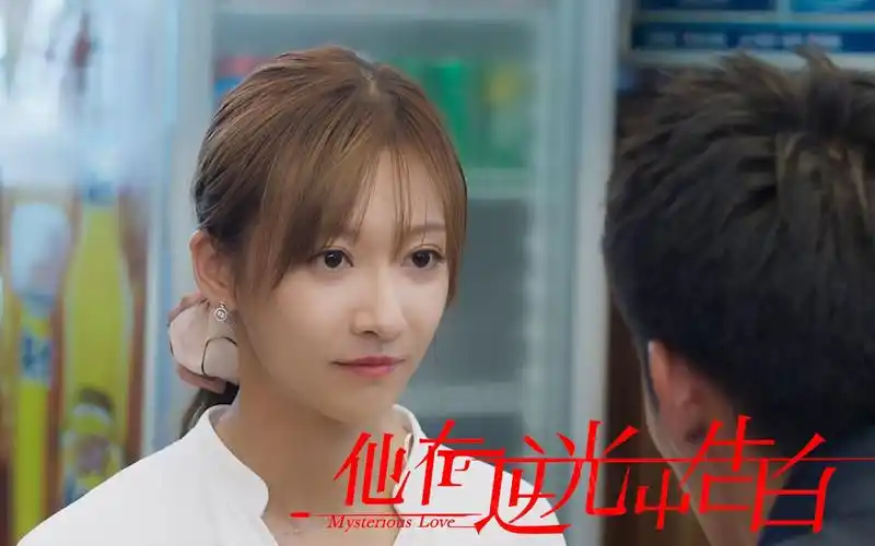 逆光中告白:阮念初高调示爱厉腾,瓦莎脸都被气绿,侮辱性太强